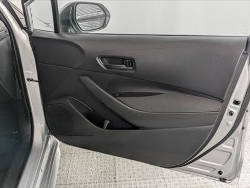 Used 2023 Toyota Corolla LE FWD image 22