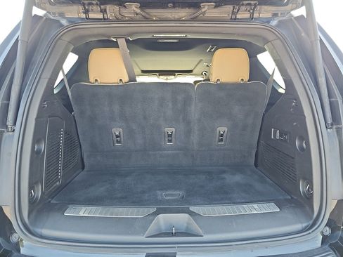 Used 2021 Chevrolet Tahoe Premier w/ Premium Package AWD/4WD image 27