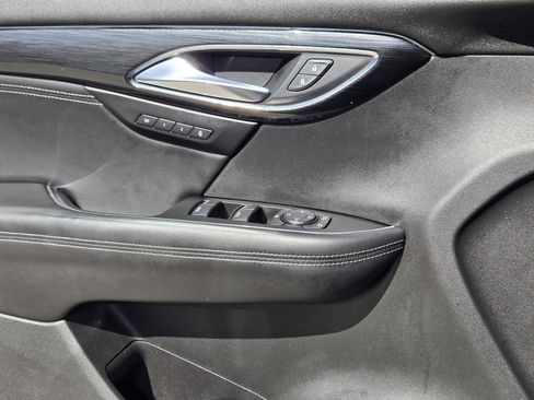 Used 2022 Buick Envision Essence w/ Sport Touring Package image 24