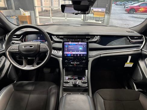 New 2024 Jeep Grand Cherokee Trailhawk w/ Advanced Protech Group II image 12