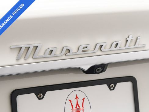 Used 2022 Maserati Quattroporte Modena Q4 image 23