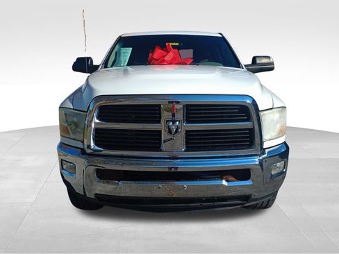 Used 2011 RAM 2500 SLT AWD/4WD image 2