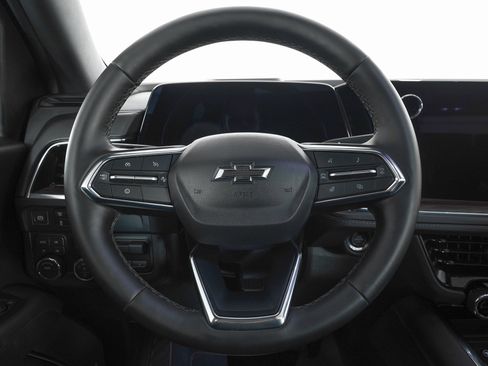 Used 2026 Chevrolet Suburban Z71 w/ Comfort Package image 20