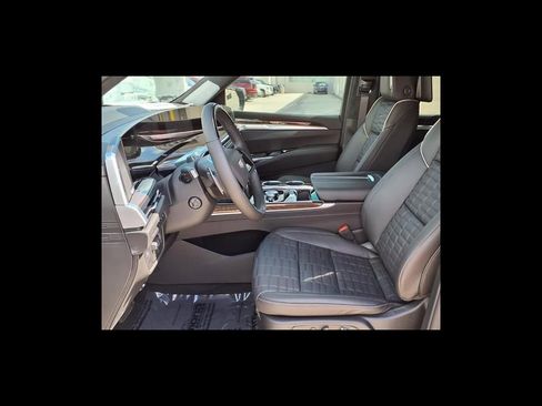 Used 2026 Cadillac Escalade Platinum Sport w/ LPO, ONYX Package AWD/4WD image 13