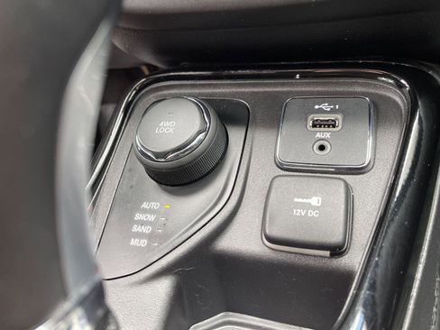 Used 2021 Jeep Compass Limited AWD/4WD image 26