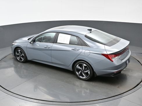 Certified 2023 Hyundai Elantra Limited image 36