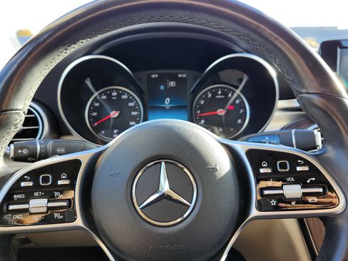 Used 2019 Mercedes-Benz C 300 4MATIC Sedan image 29