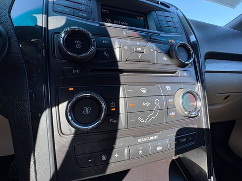 Used 2017 Ford Explorer FWD image 20