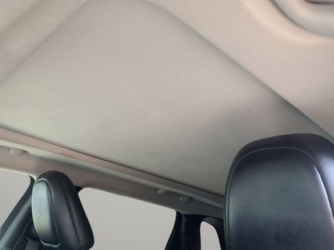 Used 2016 Jeep Cherokee Trailhawk w/ Comfort/Convenience Group image 51