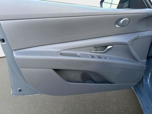 Used 2023 Hyundai Elantra SEL w/ Cargo Package image 17