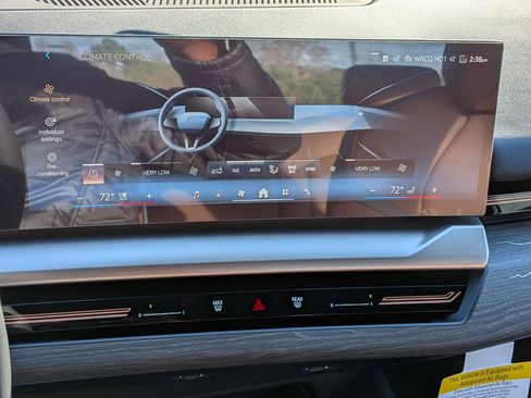 New 2026 BMW 530i xDrive w/ M Sport Package image 25