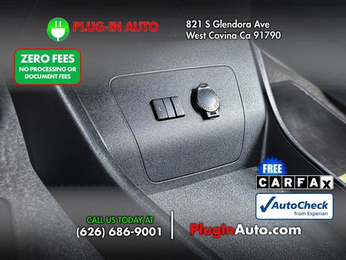 Used 2015 Toyota Prius Four FWD image 21