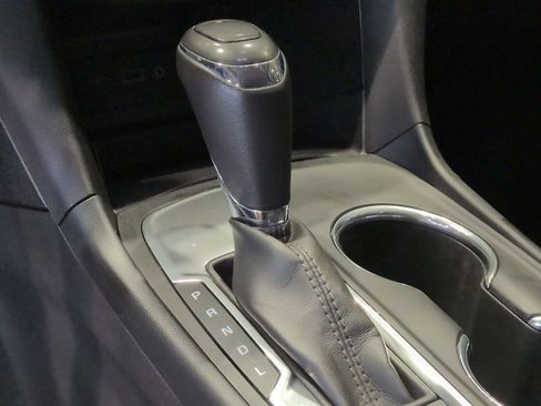 Used 2019 Chevrolet Equinox LT image 34