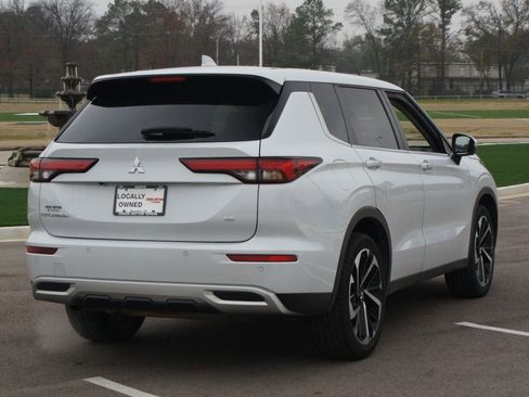 Used 2024 Mitsubishi Outlander SE image 21