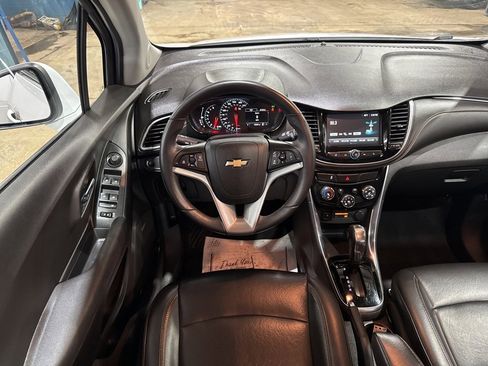 Used 2017 Chevrolet Trax Premier image 30