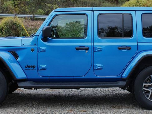 New 2026 Jeep Wrangler Unlimited Sahara image 9