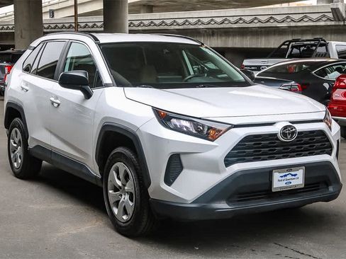 Used 2021 Toyota RAV4 LE w/ Carpet Mat Package (TMS) image 3