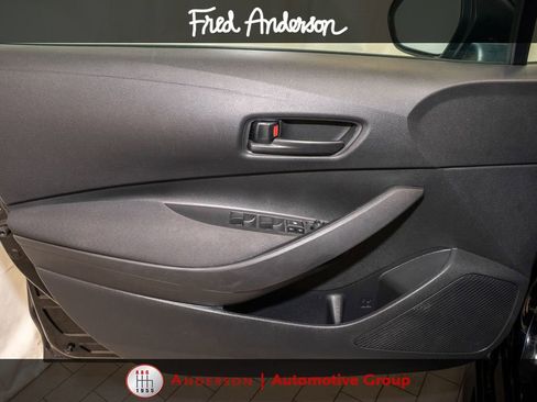 Used 2024 Toyota Corolla LE FWD image 11