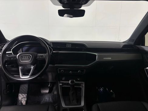 Used 2023 Audi Q3 2.0T Premium w/ Convenience Package AWD/4WD image 16