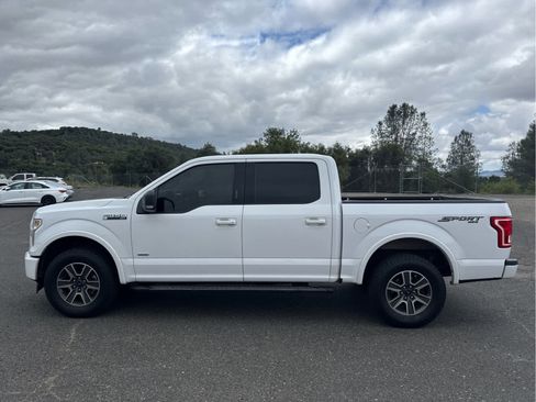 Used 2017 Ford F150 XLT w/ Equipment Group 302A Luxury AWD/4WD image 8