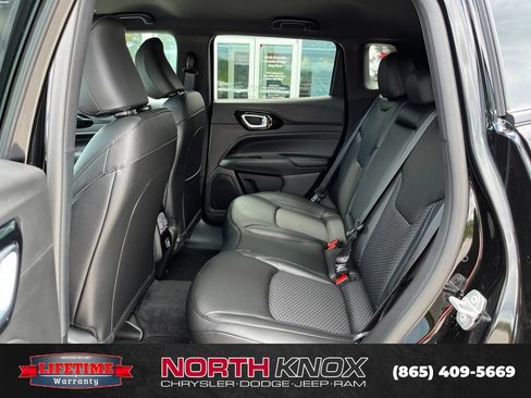 New 2026 Jeep Compass Latitude AWD/4WD image 14