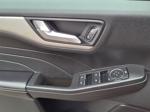 Certified 2022 Ford Escape SEL image 16