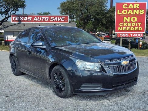 Used 2014 Chevrolet Cruze LT w/ Technology Package FWD image 1