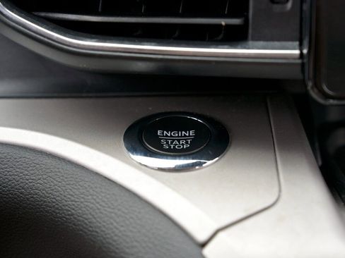 Used 2023 Ford Explorer XLT w/ Equipment Group 202A image 29