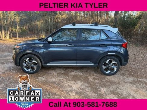 Used 2021 Hyundai Venue image 7