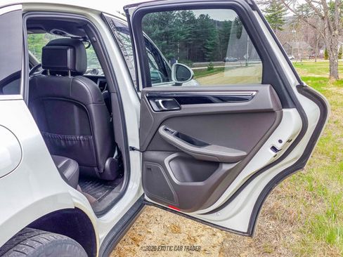 Used 2017 Porsche Macan S AWD/4WD image 61