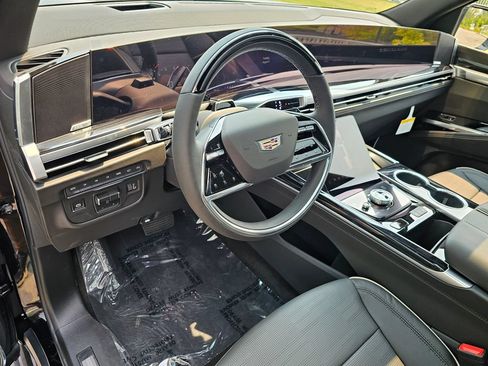 New 2026 Cadillac Escalade Sport w/ Touring Package AWD/4WD image 22