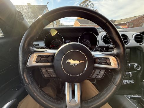 Used 2015 Ford Mustang GT Premium image 19