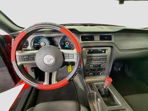 Used 2014 Ford Mustang GT RWD image 21