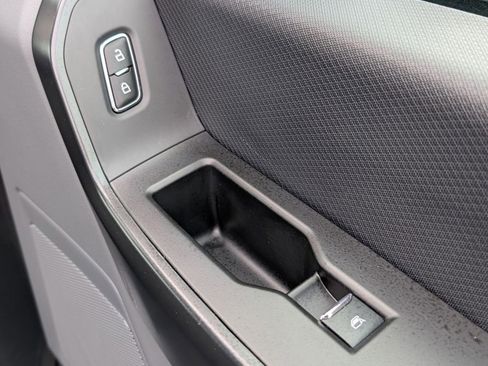 Used 2023 Ford F150 XL image 47