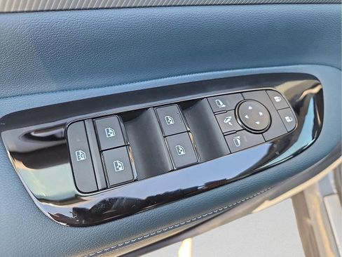 New 2026 Nissan Murano Platinum image 13