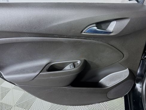 Used 2017 Chevrolet Cruze LS image 22