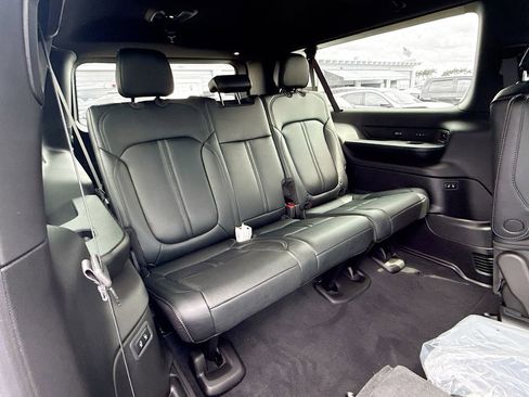 New 2026 Jeep Grand Wagoneer L Limited AWD/4WD image 30