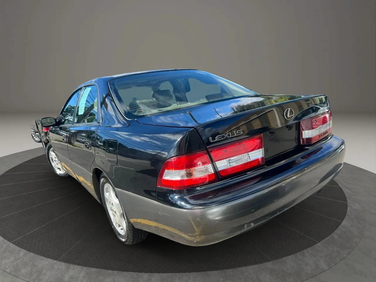 Used 2000 Lexus ES 330 FWD image 4