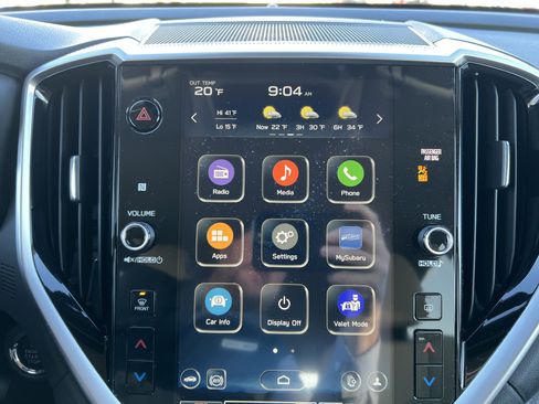 Used 2023 Subaru Ascent Premium w/ Convenience Package image 4