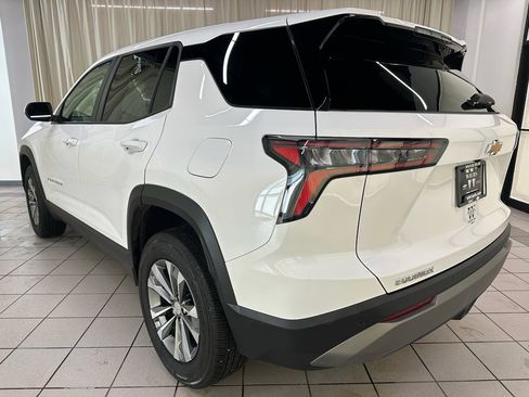 Certified 2025 Chevrolet Equinox LT FWD image 9
