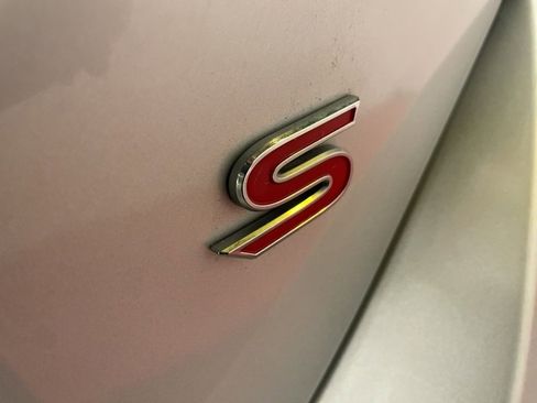 Used 2014 Toyota Corolla S image 9