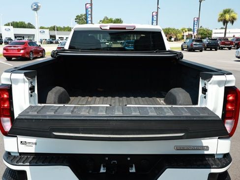 Used 2022 GMC Sierra 1500 Elevation AWD/4WD image 8