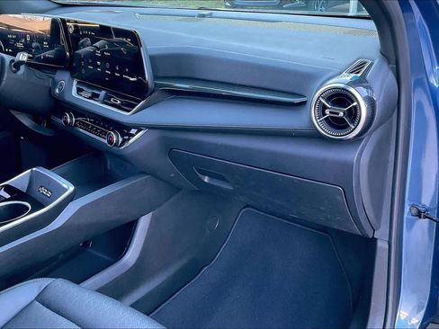 Certified 2025 Chevrolet Equinox LT w/ Convenience Package II image 16