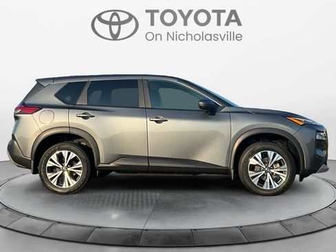 Used 2023 Nissan Rogue SV AWD/4WD image 6