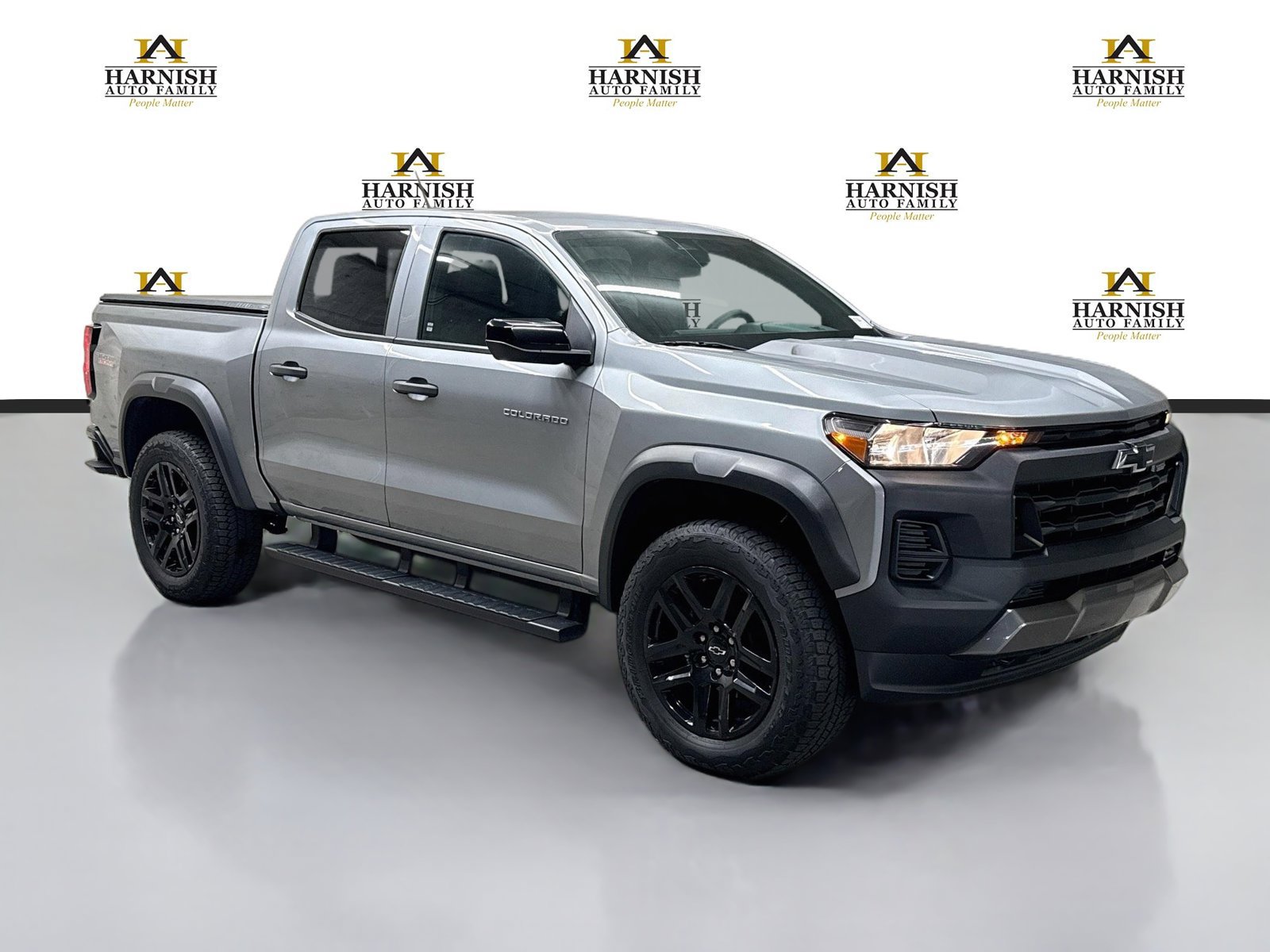 Used 2023 Chevrolet Colorado Trail Boss w/ Advanced Trailering Package AWD/4WD image 3