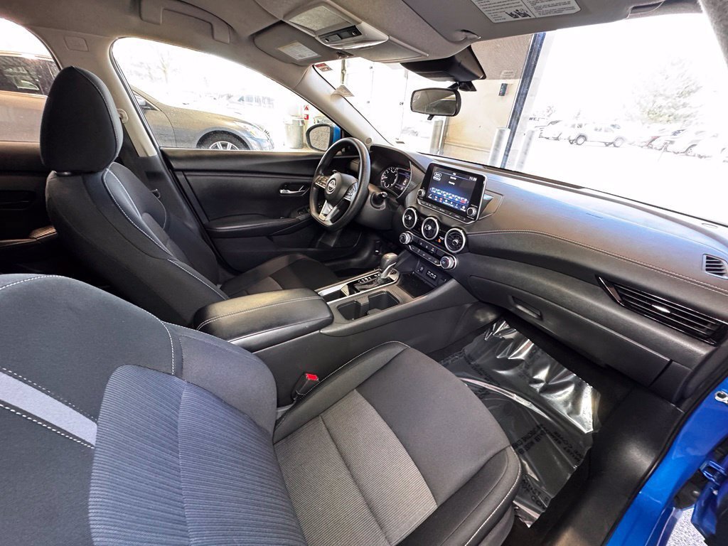 Used 2024 Nissan Sentra SV FWD image 38