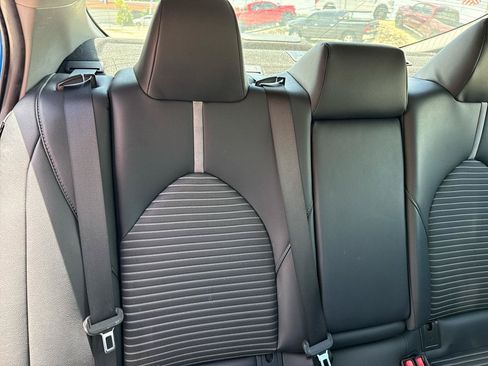 Used 2019 Toyota Camry SE FWD image 16