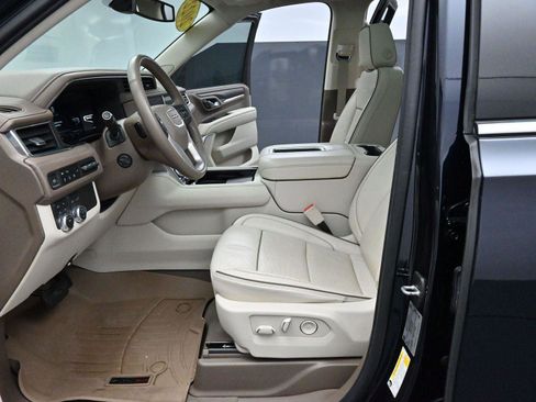 Used 2022 GMC Yukon Denali image 16