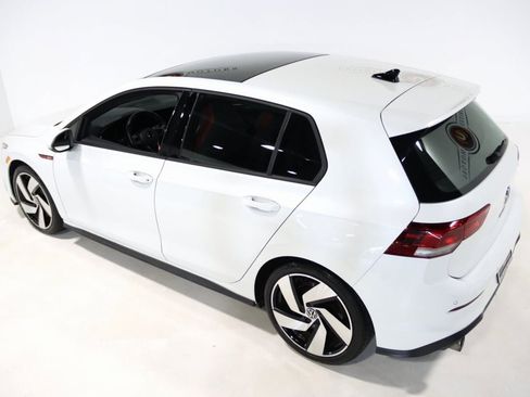 Used 2022 Volkswagen GTI SE image 9