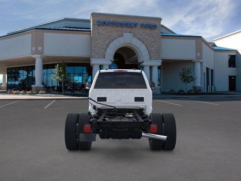 New 2025 Ford F550 4x4 SuperCab Super Duty image 5